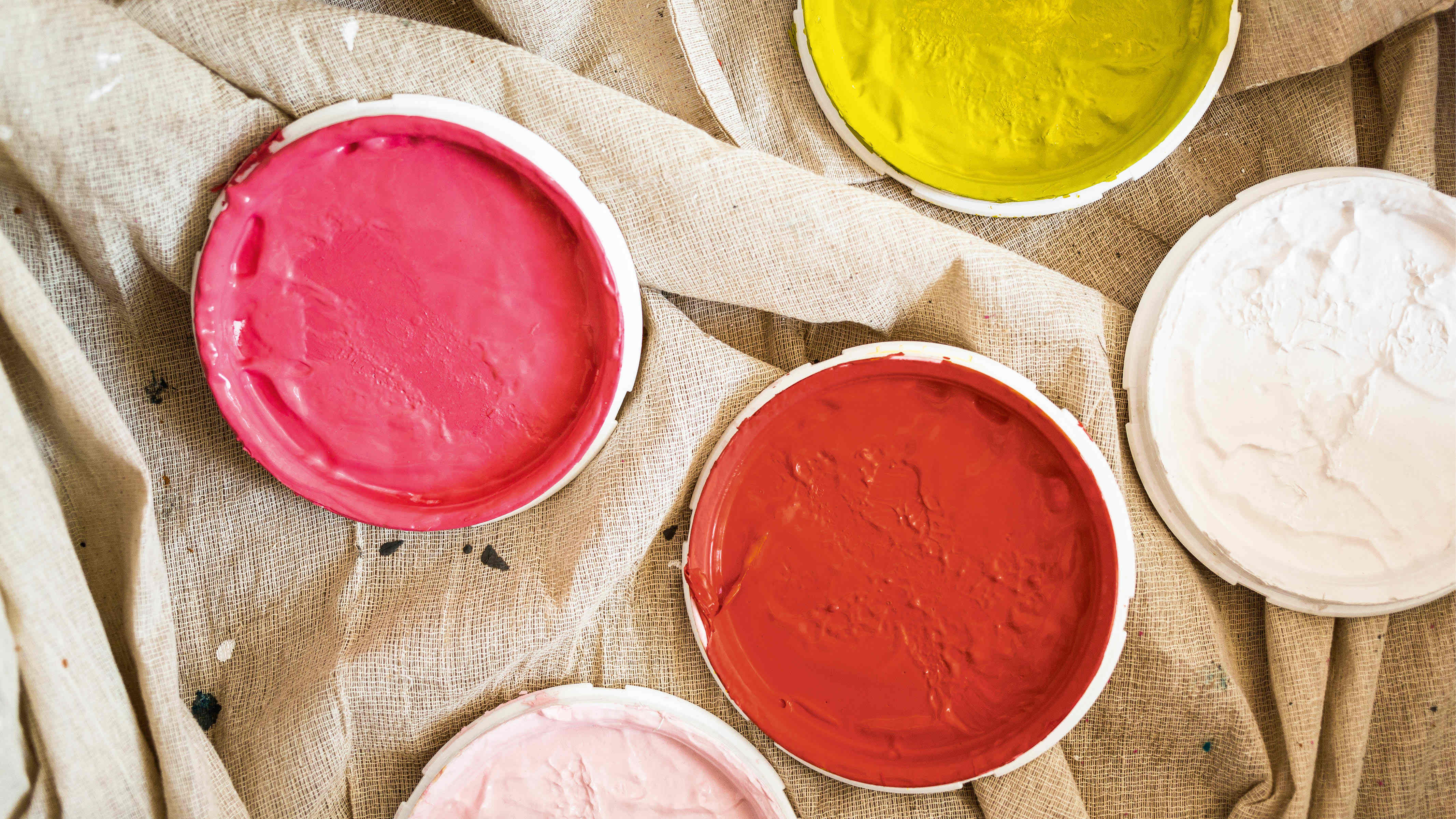 5 highcontrast paint ideas to help with your little one's development